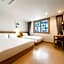Heyy Seogwipo Hotel