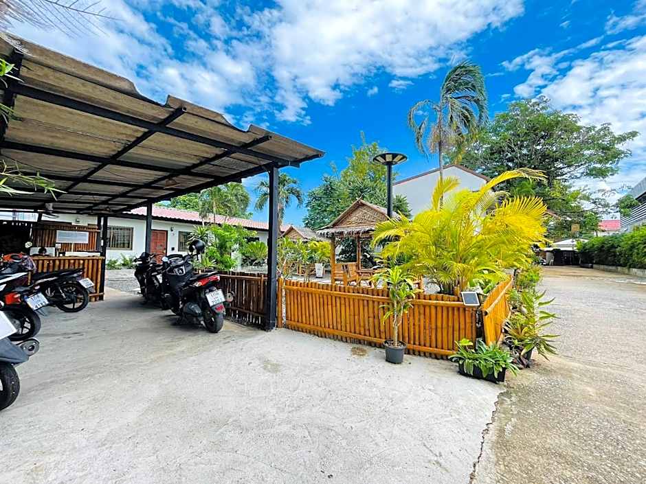 New Breakers Hotel Rawai