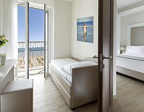Suite with Sea View