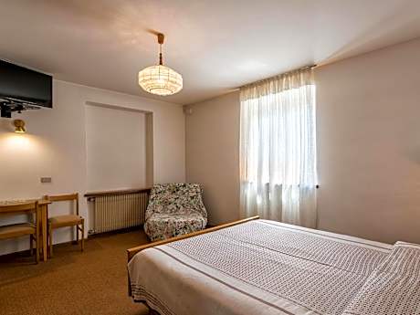 Economy Double or Twin Room