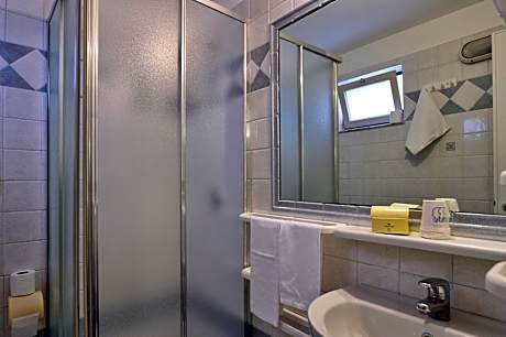 Economy Single Room with shower
