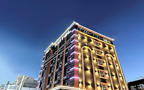 Hotel Fox in Wonpyeong-dong, Gumi