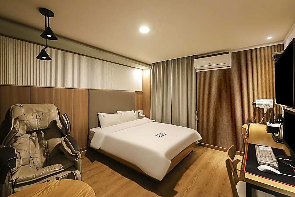 hotel box
