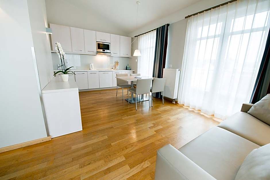 Nymphe Strandhotel & Apartments
