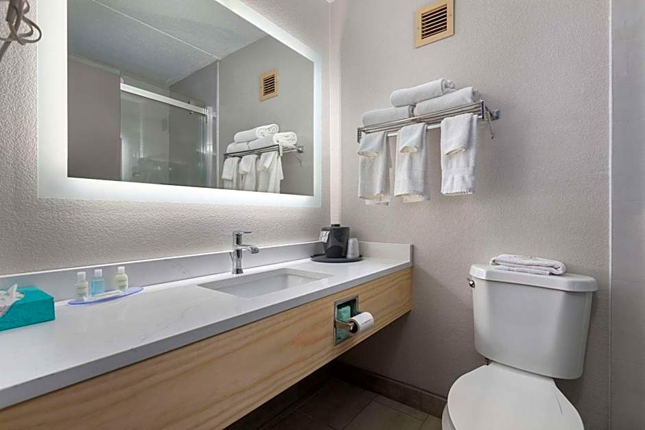 Clarion Hotel And Conference Center - Joliet