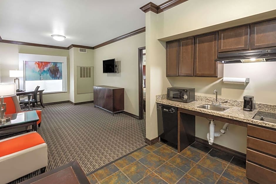 Hawthorn Suites by Wyndham Lubbock