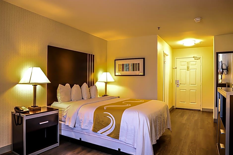 Quality Inn & Suites Camarillo-Oxnard