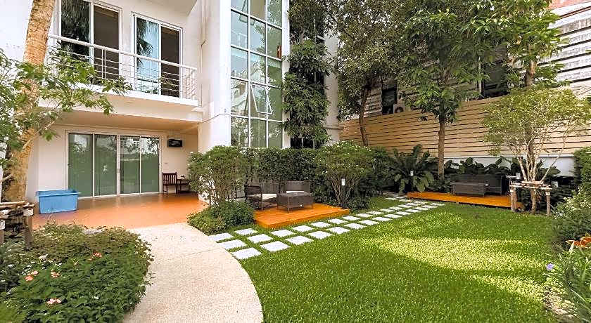 Townhouse PK Garden