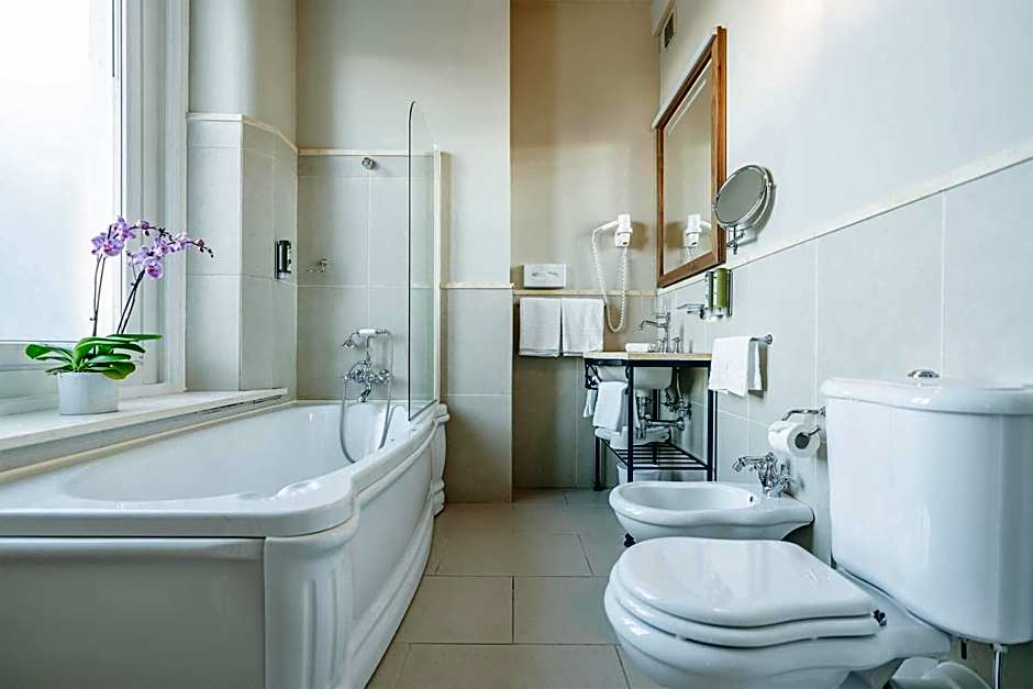 Hotel Reine Victoria by Laudinella