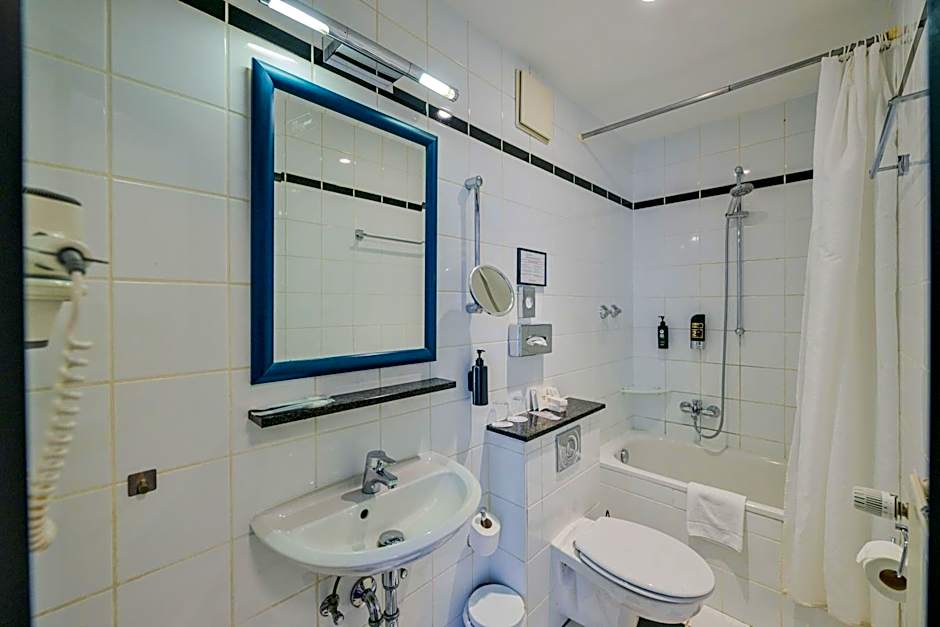 Ramada by Wyndham Frankfurt Central Station