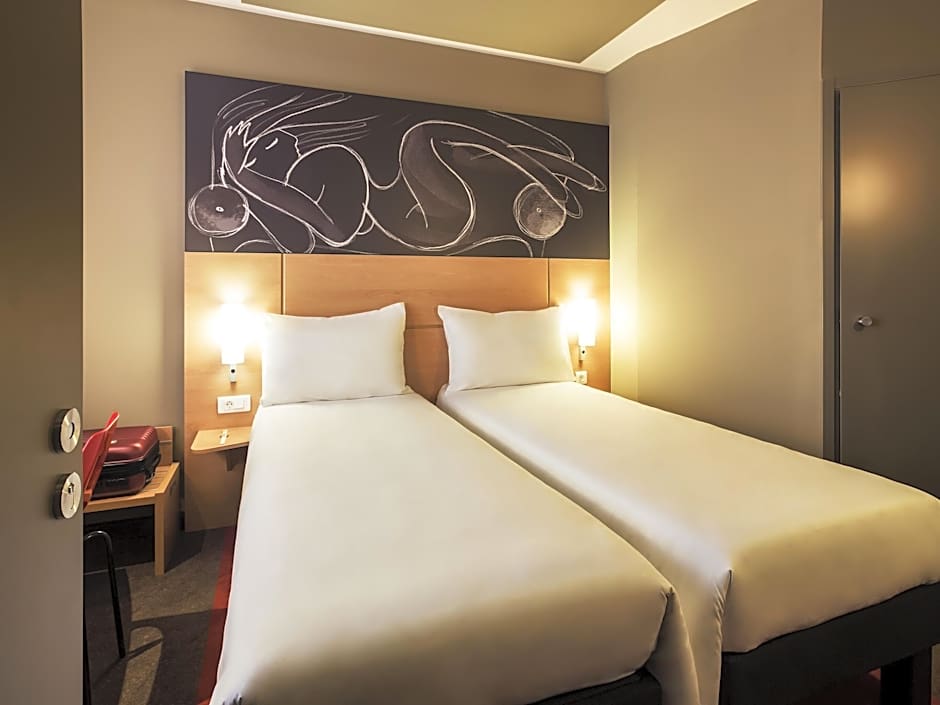 Ibis Yerevan Center