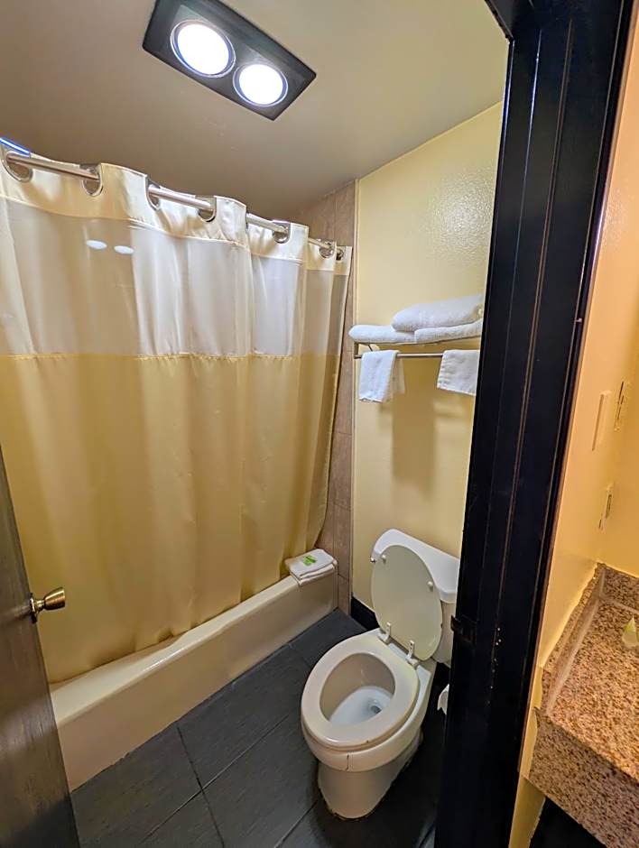 Crossroads Inn - Sacramento