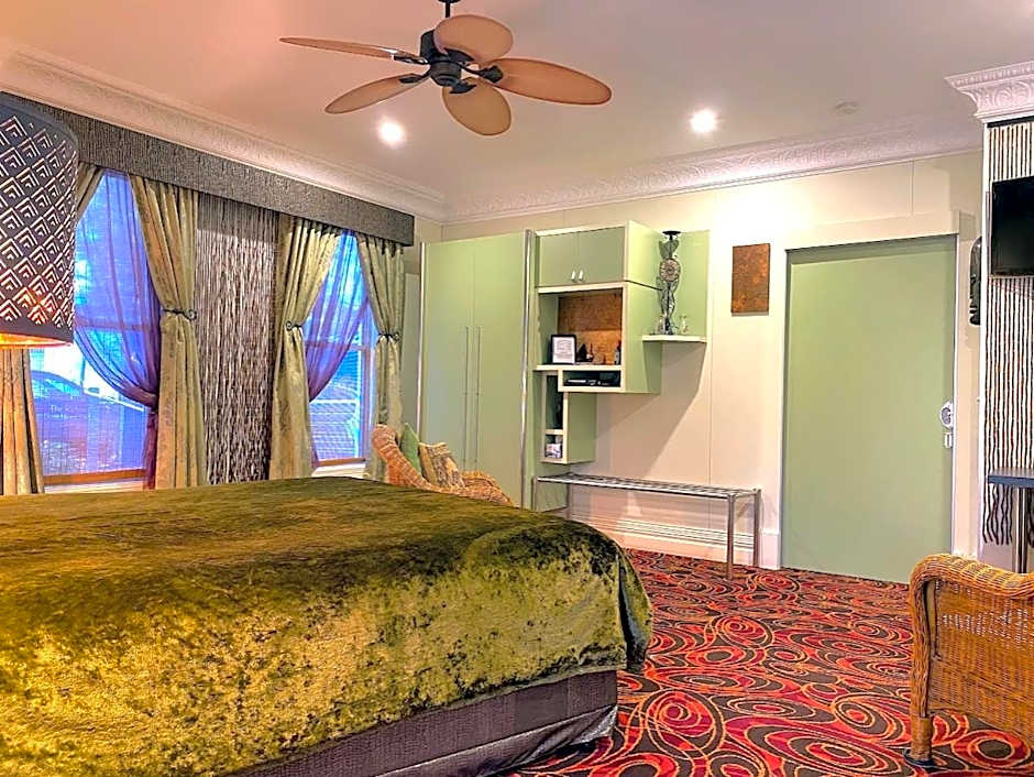 The Retreat at Froog Moore Park