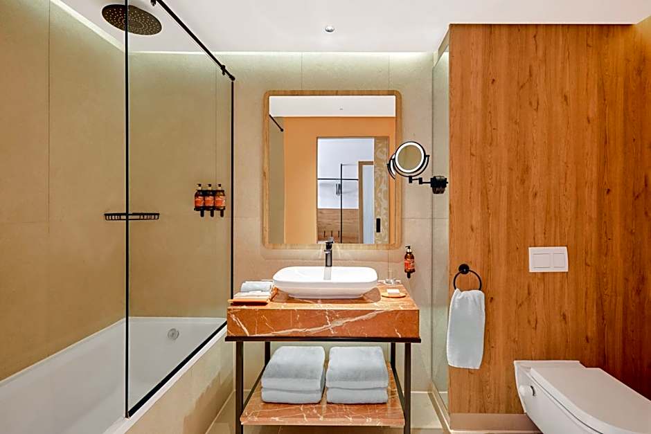 Hyatt Centric Cairo West