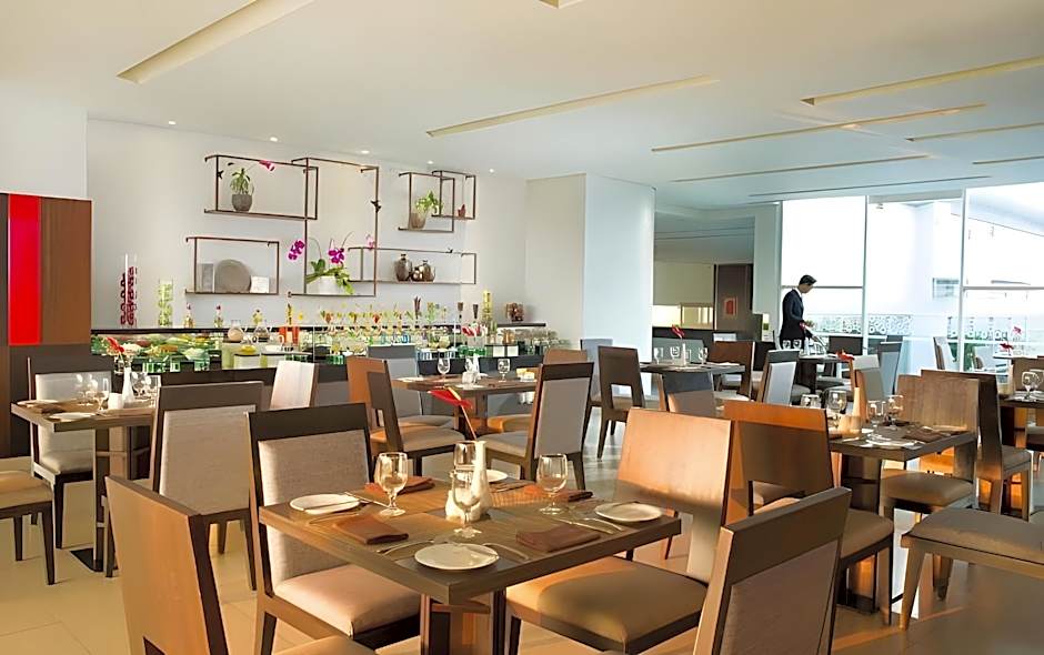 Santika Premiere Dyandra Hotel & Convention - Medan