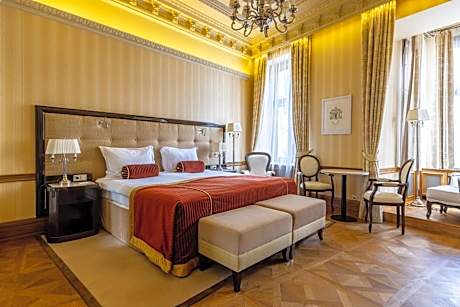 Pupp Quisisana Depandance Suite with Wellness Access