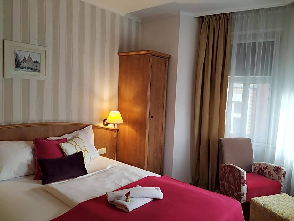 Hotel Stare Miasto Old Town