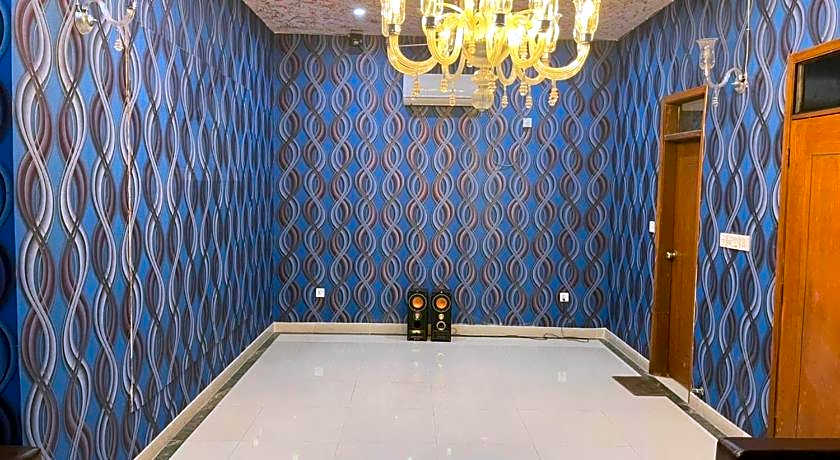 Hotel Executive Lodge