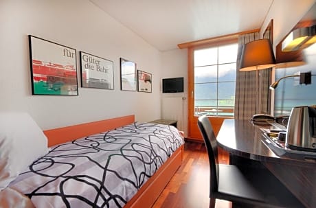 Double Room with Balcony and Lake View