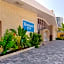 Downtown Hollywood Gardens Inn & Suites