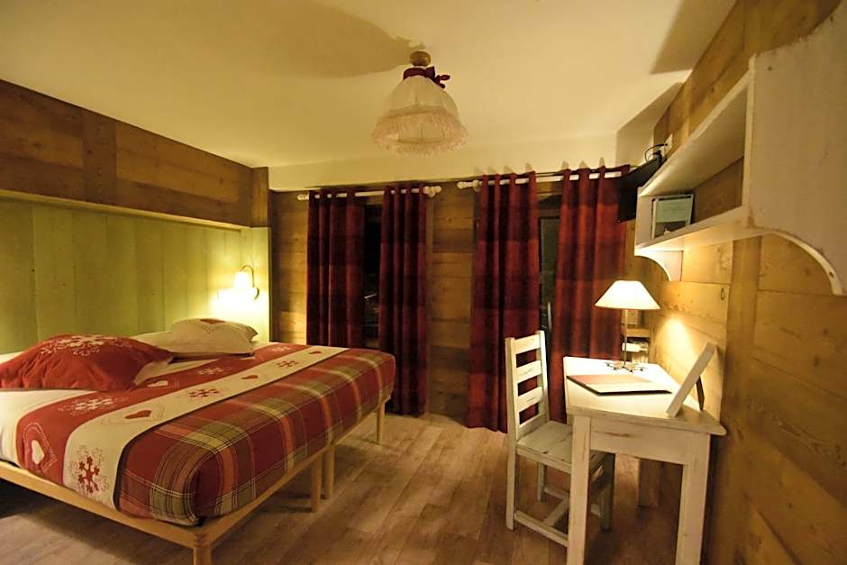 Hotel Petit Dahu - Chambres et Restaurant