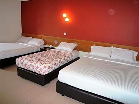 Deluxe Family Room