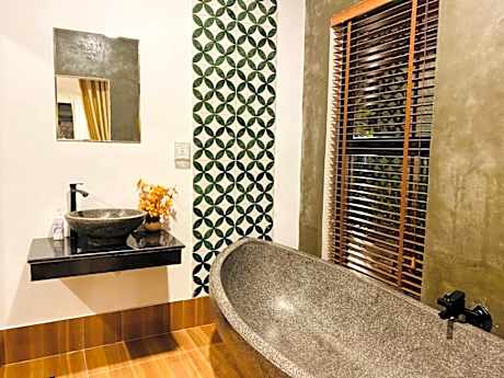 Deluxe Double or Twin Room with Pool View