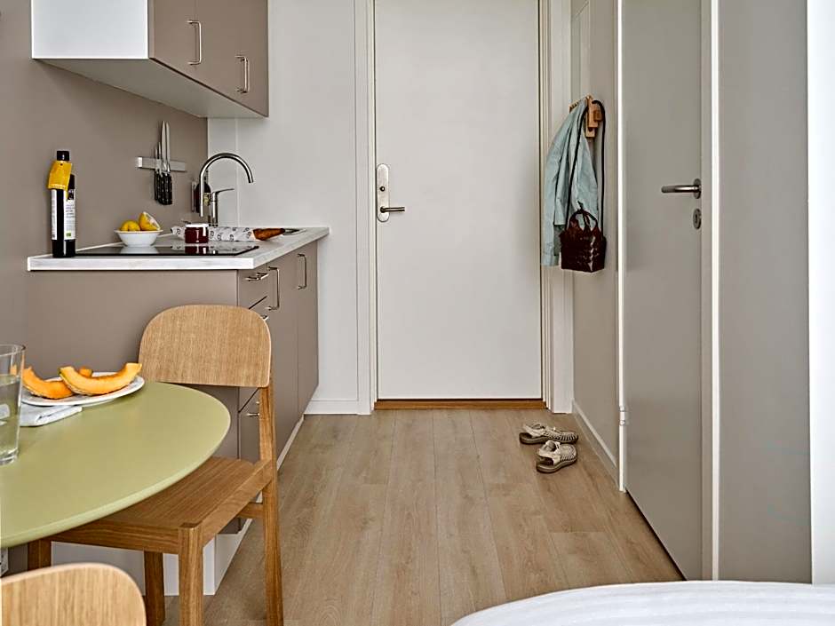 Flora Apartment Hotel