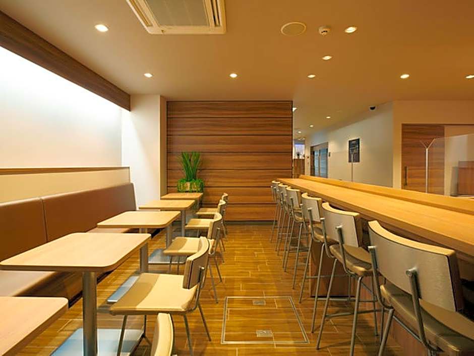 Super Hotel JR Fujiekimae Kinenkan