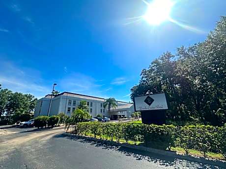 Brandon Center Hotel