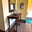The City Hotel Bar & Grill