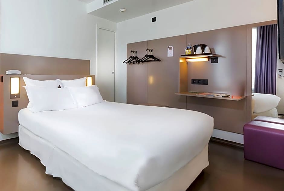 Libertel Canal Saint Martin