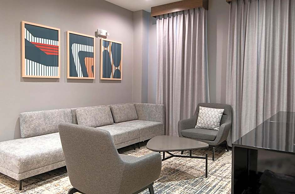 Holiday Inn Hotel and Suites-Kamloops By IHG