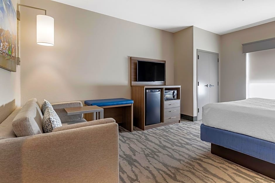 Best Western Plus Castlerock Inn & Suites