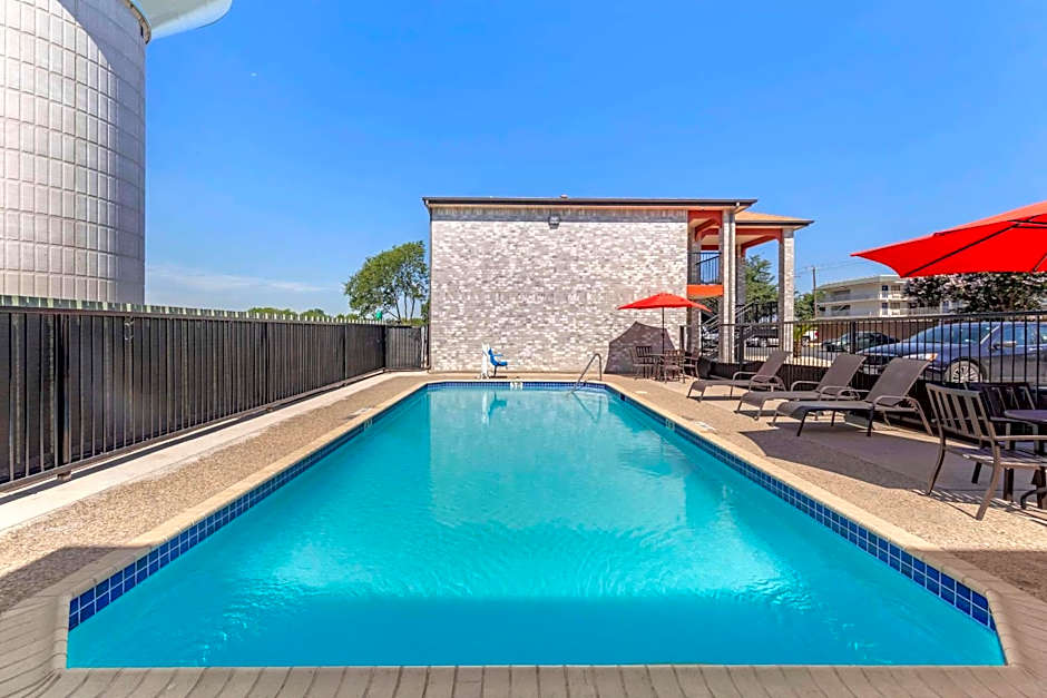 Econo Lodge Near Lackland Air Force Base-SeaWorld