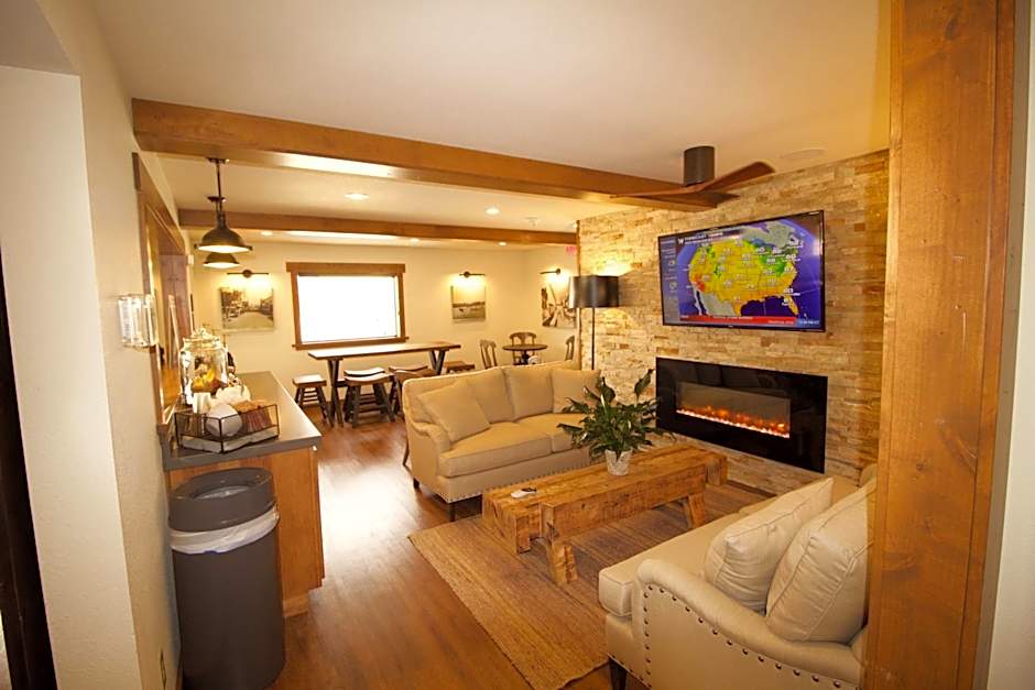 Boarders Inn & Suites by Cobblestone Hotels - Syracuse