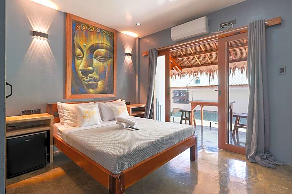 Casa De Loren Family Room