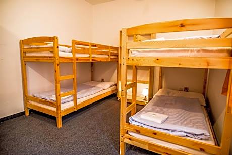 6-Bed Mixed Dormitory Room
