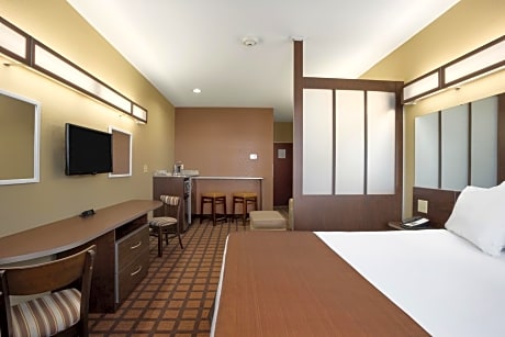 Queen Suite - Disability Access/Non-Smoking