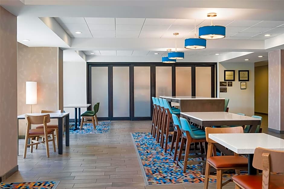 Hampton Inn By Hilton Turlock