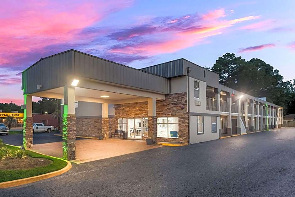 Quality Inn Charleston Gateway