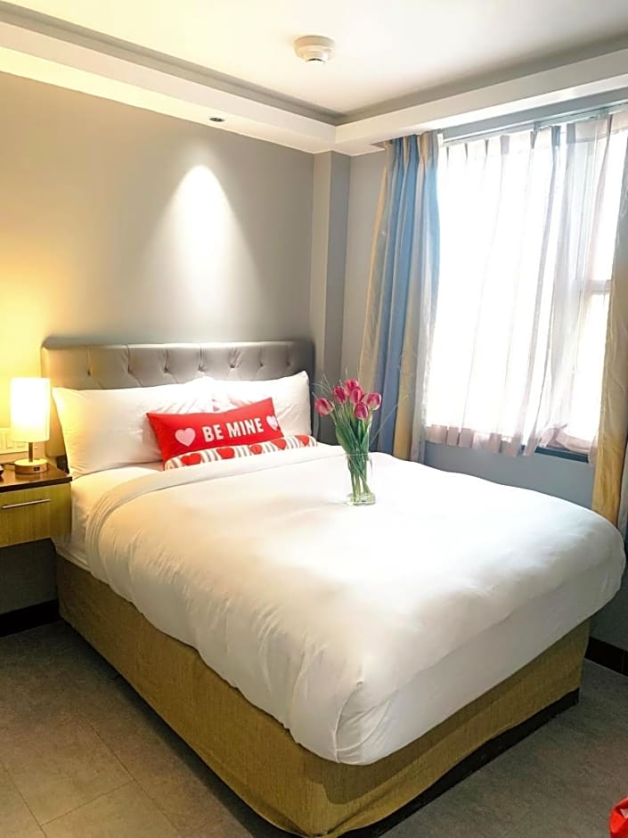 Madison LES Hotel