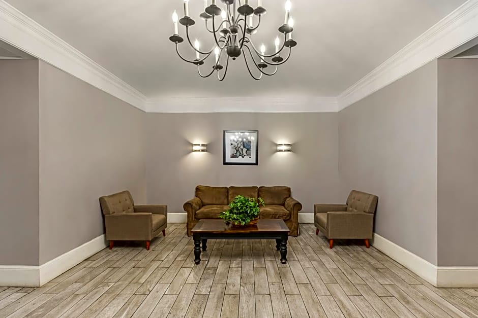 Quality Inn & Suites