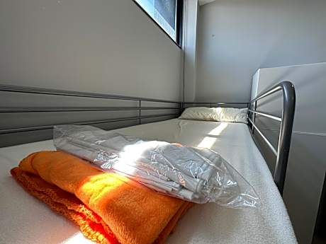 Bunk Bed in Mixed Dormitory Room