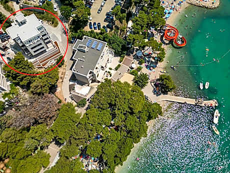 Beachfront Apartment Beach Makarska Residence Srzić