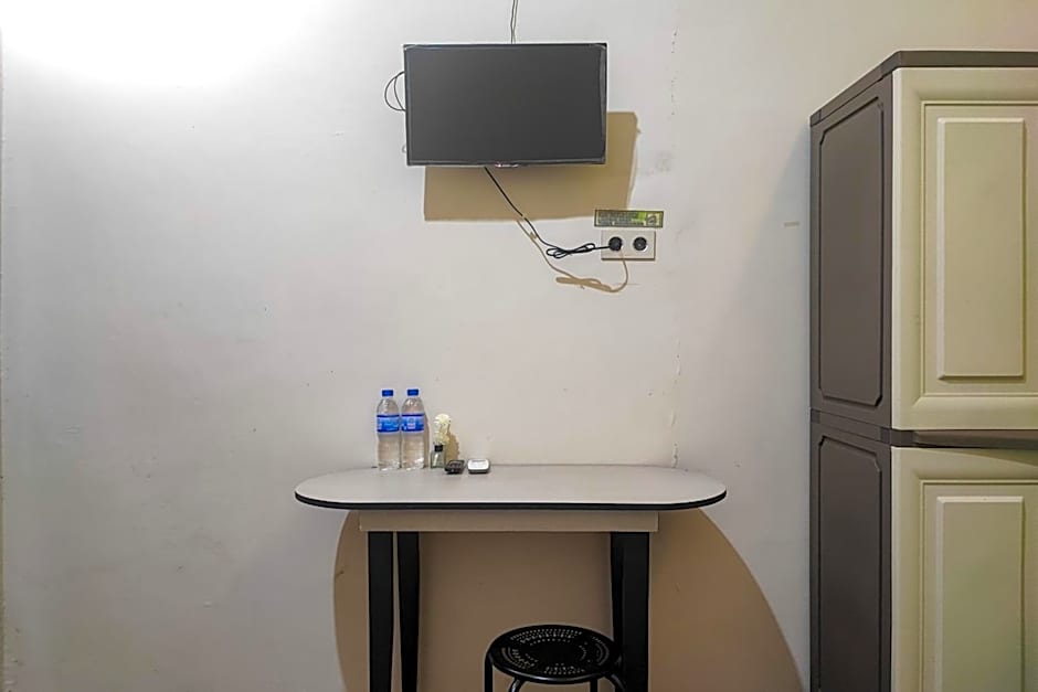 RedDoorz Syariah near Universitas Jambi Telanaipura