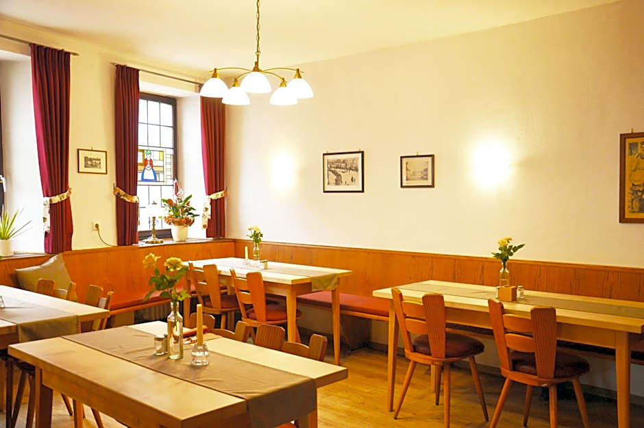 Hotel Gasthof Metzgerei Lamm - Benedikt Rückel