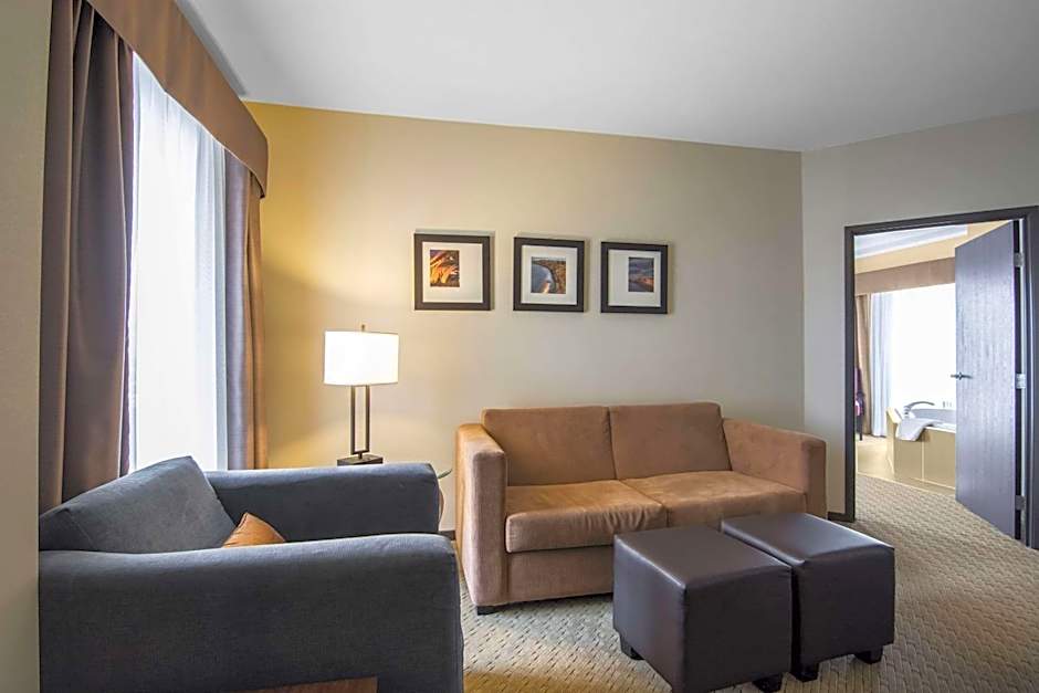 Comfort Suites Saskatoon
