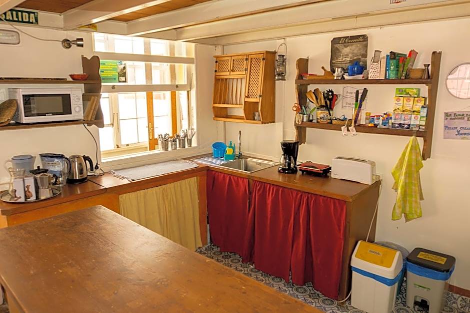 Hostel Albergue La Casa Encantada