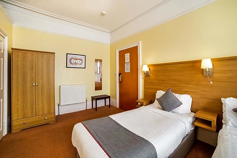 OYO Eagle House Hotel, St Leonards Hastings